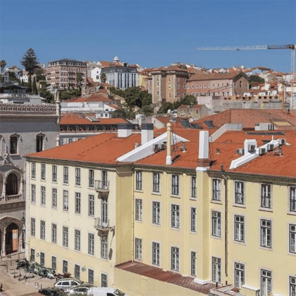 Ando Living Carmo Calçada 43